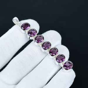 Pendentif améthyste en argent sterling 925 fait à la main avec pierres précieuses violettes taillées rondes bijoux de créateur longs pour femmes en gros - Product Image 1