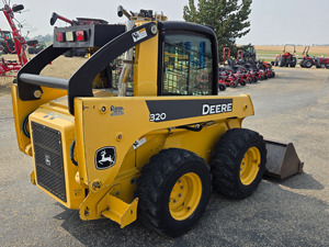 Hot Sale JOHNN DEEREE Skid Steer Loader Two Speed Hydraulic High Flow Auxiliary Hydraulics High Efficiency Motor Engine Ready - Product Image 6