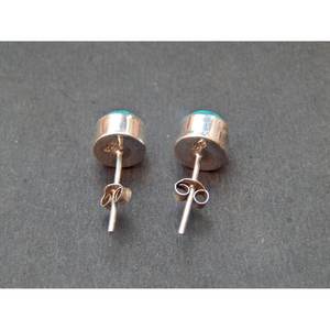 Boucles d'oreilles minimalistes turquoise avec petits bijoux en zircon - Product Image 2