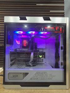 PCs para Juegos R0G Heli0s 2025 con Ryzen 7 7800X3D |   RTX 5070 Ti |   32GB DDR5 |   SSD de 1 TB |   1000W - Product Image 3