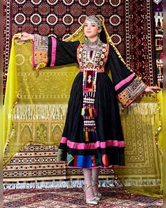 Vestido de Mujer Afgana Kuchi con estilo único, diseños personalizados al por mayor, fabricante - Product Image 2