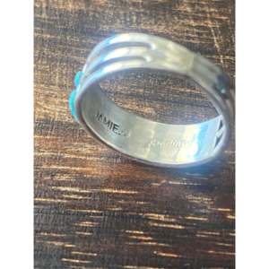 Anillo Hecho a Mano con Turquesa Kingman e Incrustaciones de Plata de Ley, Hecho en Navajo para Uso Diario, Chapado en Platino y Rodio, Certificado por IGI - Product Image 5