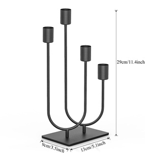 Soporte de vela de base rectangular de cuatro cilindros negro moderno con acabado metálico confiable para decoración interior de Navidad - Product Image 2