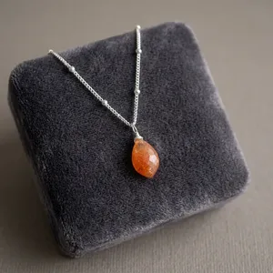จี้รูปหยดน้ำซันสโตน NH-P-41 จาก Niharika Gems สร้อยคอเงินแท้ 925 ดีไซน์มินิมอล รับรับรองคุณภาพ น้ำหนักปรับแต่งได้ - Product Image 1