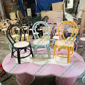 Chaises pour enfants délicieuses conçues pour inspirer la créativité, style design moderne pour les enfants Prix d'usine - Product Image 4