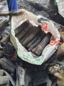 CHARBON DE BOIS MANGROVE PREMIUM SANS FUMÉE SANS ODEUR FLAMME LONGUE DURÉE FRÊNE BLANCHE - Product Image 4