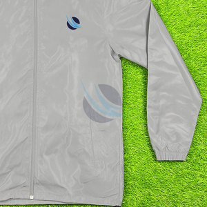 Veste de pluie streetwear à design de logo personnalisé pour hommes veste coupe-vent résistante à la pluie et à l'eau veste d'extérieur légère pour hommes - Product Image 4