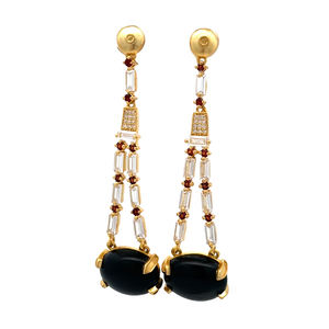 Boucles d'oreilles clous plaquées or élégantes avec pendentif pour femme, idéales pour les fêtes estivales, mariages, bijoux de luxe, cadeaux - Product Image 2