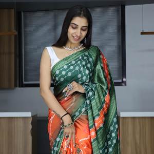 Nuevo Sari de seda Kanchipuram Kurta Kurtis para mujeres en India - Product Image 5