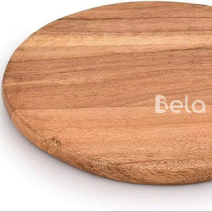 Planche à découper en bois de noyer faite à la main, plateau de service (30 cm x 45 cm) - Product Image 1