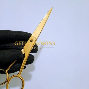 Tijeras de Peluquería Profesionales de Acero Inoxidable para Diestros, Color Dorado, Mango Largo, Punta Redonda y Afilada, Calidad de Salón - Product Image 4
