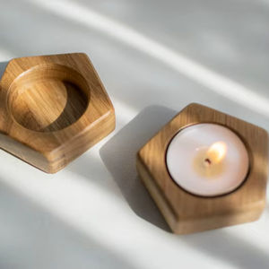 Candelabro Tradicional de Madera con Grabado de Alta Calidad para Festividades, Puja, Decoración del Hogar, Día de San Valentín - Product Image 1