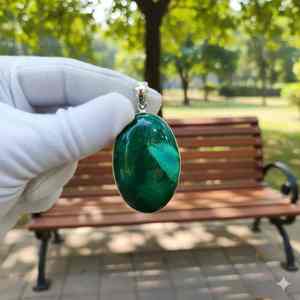 Pendentif en argent fait main, pierre précieuse naturelle malachite verte, cabochon de forme mixte, bijoux fantaisie, cadeau pour femme, pierres précieuses en vrac - Product Image 1