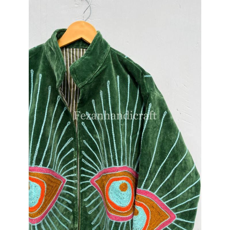 สีเขียวเข้ม