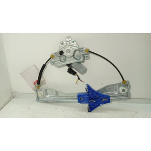 Mecanismo Regulador de Ventanilla Trasera Derecha Serie 4.0 J68-6204120/2205130686-4 SQRE4G15C (21>) - Product Image 1
