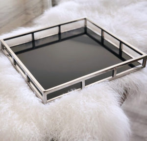 Plateau de service rond en nickel et fer décoratif A. H., fait à la main, diamètre 40 cm, avec finition brillante et bordure en cristal perlé - Product Image 3