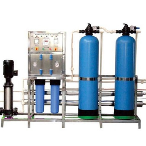 Installation de RO en FRP à haut rendement de 1000 LPH pour les applications industrielles d'eau pure - Product Image 2