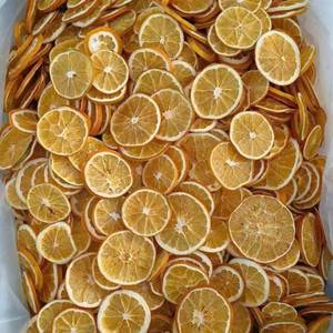 Fourniture en gros de tranches d'orange séchées pour garniture de cocktails et mélange de thé, décoration intérieure et décorations de fêtes - Product Image 2
