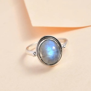 Exportateur indien Bague mystique en pierre de lune Bijoux en pierres précieuses blanches naturelles pour anniversaires ou méditation disponibles pour quantité en vrac - Product Image 1