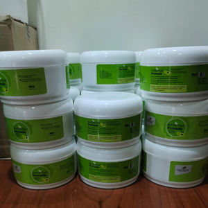 Pomada Capilar Orgánica de Amla al por Mayor, Crema Natural a Base de Hierbas para el Crecimiento del Cabello, Hidratante, Antiencrespamiento y Brillante para Cabello Rizado, Unisex - Product Image 1