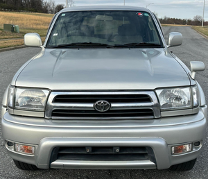 SUV 4x4 Toyota Hilux Surf S.S.R-G Wide 1999 d'occasion en excellent état à vendre - Product Image 1