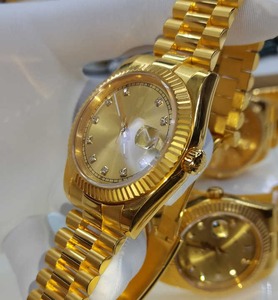 Montre de sport unisexe de luxe plaquée or 24 carats, chronographe numérique personnalisé avec cristal saphir, résistante à l'eau, ton argenté - Product Image 3