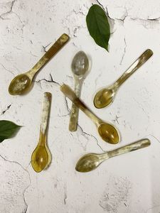 Cuillère en corne blanche polie de qualité non polie pour la maison et la cuisine de restaurant, bol de style animal artisanal de meilleure qualité en vente - Product Image 6