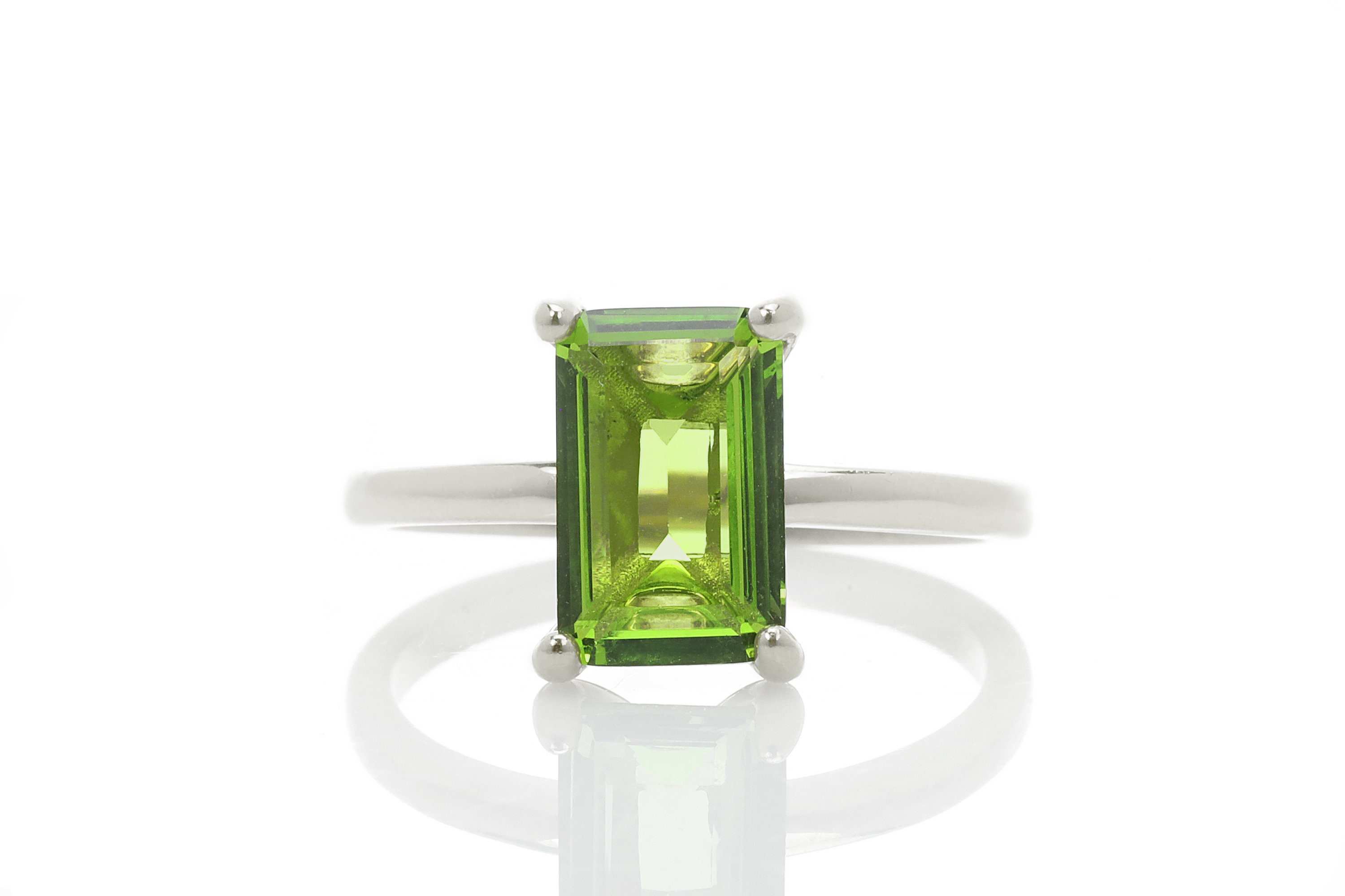 สีเขียว