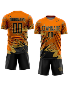 Ensemble maillot et short de football avec impression personnalisée, matière à séchage rapide, conçu pour les équipes de football des écoles, collèges et clubs - Product Image 2