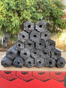 Briquettes de sciure de bois de première qualité, fabriquées à la machine, charbon de bois avec 3% de cendres en provenance du Vietnam pour le barbecue - Product Image 6