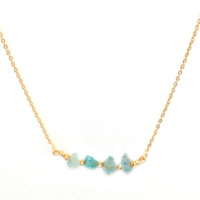 Collier chaîne de puissance plaqué or 18 carats avec pierres précieuses brutes naturelles de style contemporain, cristal de guérison, pierre de naissance, bijoux pour femmes
