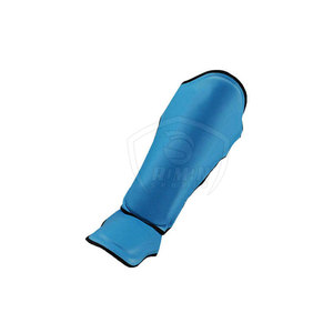 Protège-tibias professionnels légers et durables pour l'entraînement, les matchs et la performance sportive – Équipement de protection pour la sécurité - Product Image 1