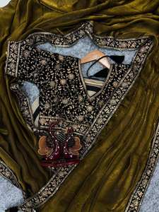 เสื้อเบลาส์ผ้าซาตินปักลายสำหรับปาร์ตี้จากปากีสถาน - Product Image 5