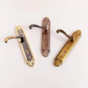 Poignée de porte de style royal en finition antique Design de luxe élégant pour les portes d'entrée principale en bois et les intérieurs classiques de l'Inde - Product Image 6