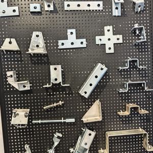 Высококачественная сталь толщиной с C-образным каналом для продажи различных размеров, индивидуальный дизайн, Unistrut с 14,3*28,6 отверстиями - Product Image 2