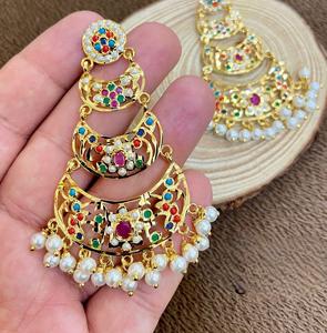 Elegantes Pendientes Jhumka Chapados en Oro de Primera Calidad, Ideales para Bodas, para Mujer - Product Image 2