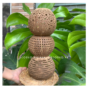 Vendeur chaud 2025!!! Nouveau design Bougeoir en coquille de noix de coco/Photophore en noix de coco avec design personnalisé et échantillon gratuit - Product Image 4