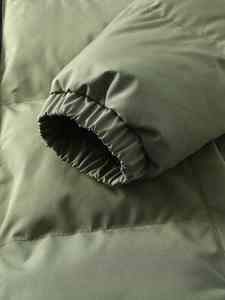 Chaqueta acolchada de invierno con capucha de nailon ligero OEM para hombre, burbujas finas exteriores de prendas de vestir, cuello levantado, talla XS para actividades al aire libre con letras - Product Image 5