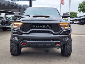 แรม 1500 TRX ครูว์แค็บ ปี 2023 ขับเคลื่อน 4 ล้อ เครื่องยนต์ 6.1-8 ลิตร เกียร์อัตโนมัติ 150-200 แรงม้า - Product Image 6