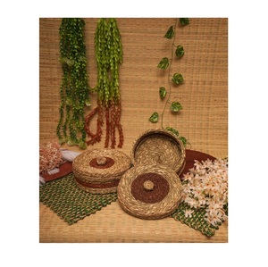 Cesta decorativa de hierba Sabai con Diseño Artesanal tejido a mano para organización de almacenamiento y estilo rústico sostenible para el hogar - Product Image 3