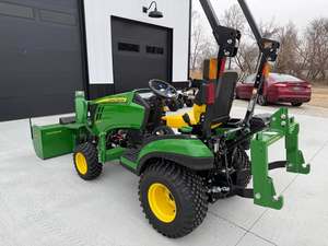 Tractor Agrícola John Deere 5100E con Cargador Frontal, 90HP, Diésel, 4x4, Multifuncional, Nuevo - Product Image 4