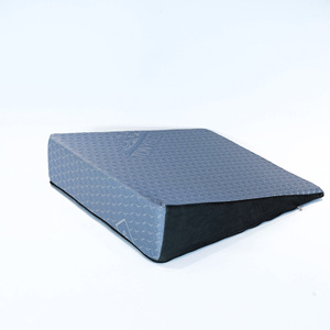 Almohadas de cama suaves OEM ODM DE FÁBRICA DE Vietnam para alivio del reflujo, núcleo de soporte de Salud de espuma geométrica y látex personalizable - Product Image 1