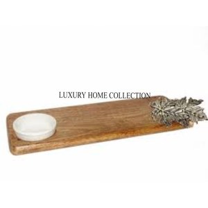 Decoración de diseño Bandejas de madera multifuncionales con bordes lisos y diseño versátil para varios usos - Product Image 1