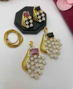 Colgante de CZ con cadena para mujer, diferentes diseños, conjuntos de collares simples, perfectos para ropa de fiesta, Ropa Étnica y Occidental - Product Image 2