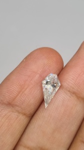 Diamante cultivado en laboratorio con forma de cometa certificada para anillos y colgantes, forma de cometa - Product Image 2