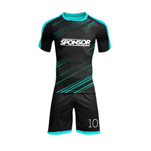 Conjunto de Camiseta y Pantalones Cortos de Fútbol Sublimados Personalizados, 100% Poliéster Transpirable, Diseño Retro - Product Image 6