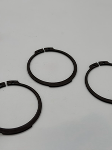 Anneau de retenue interne robuste 5580011222 pour l'étanchéité des alvéoles et la rétention des roulements dans les équipements minières souterrains et les unités industrielles - Product Image 5