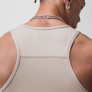 Débardeur de performance pour homme de haute qualité - Tissu respirant et anti-humidité pour un confort supérieur - Product Image 2