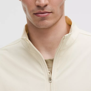 Chaqueta Cortavientos Softshell de Invierno de Alta Gama, Impermeable, con Logotipo Personalizable en la Parte Delantera para Hombre - Product Image 3