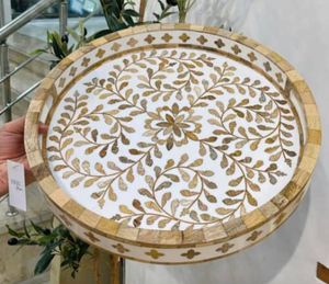 Plateau d'incrustation en bois rond moderne de luxe accrocheur petit-déjeuner repas collation et décoration intérieure - Product Image 3